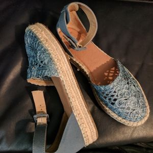 Closed Toe Espadrille Sandals NEW